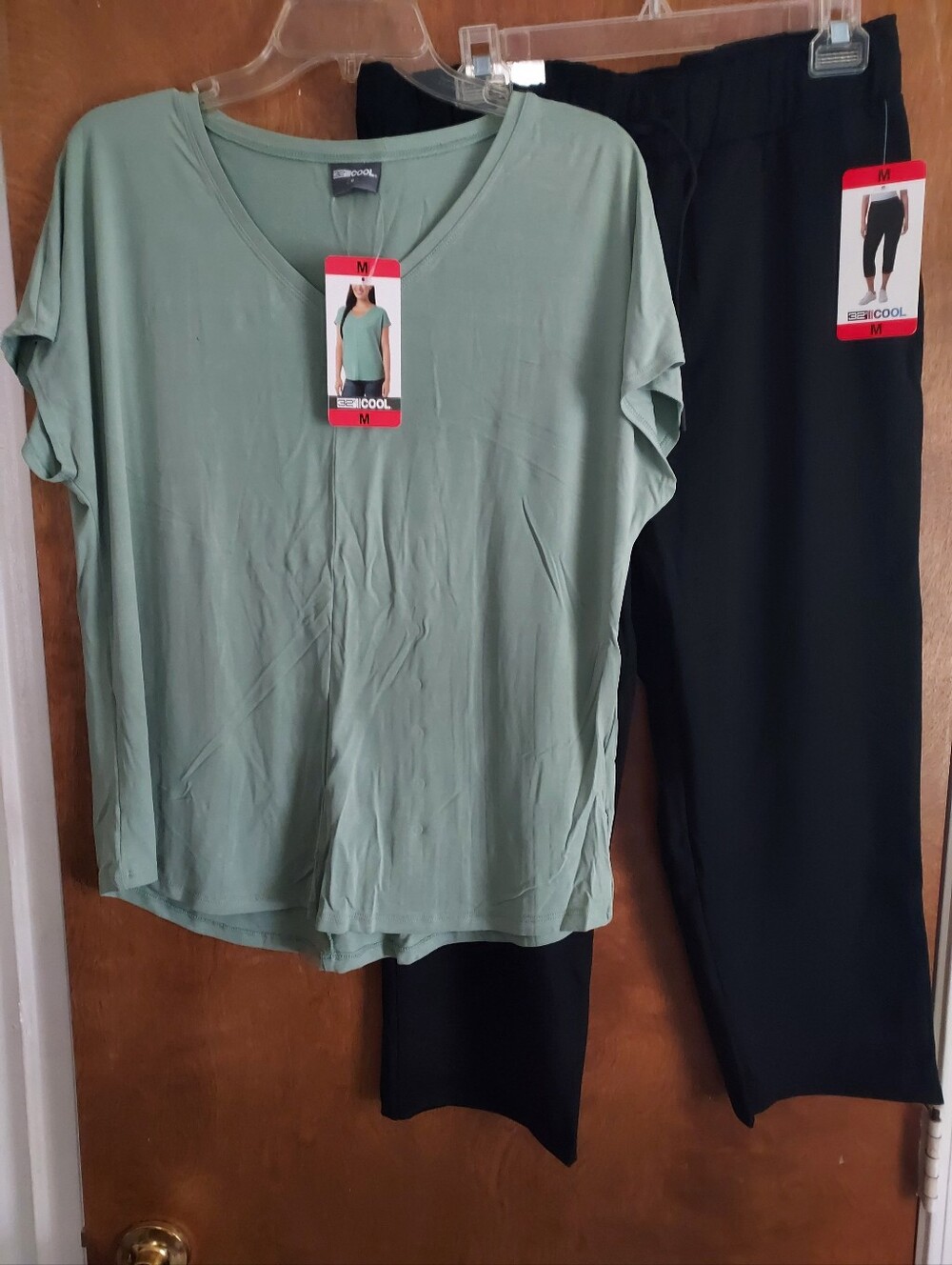 32 Cool Athleisure Set NWT
